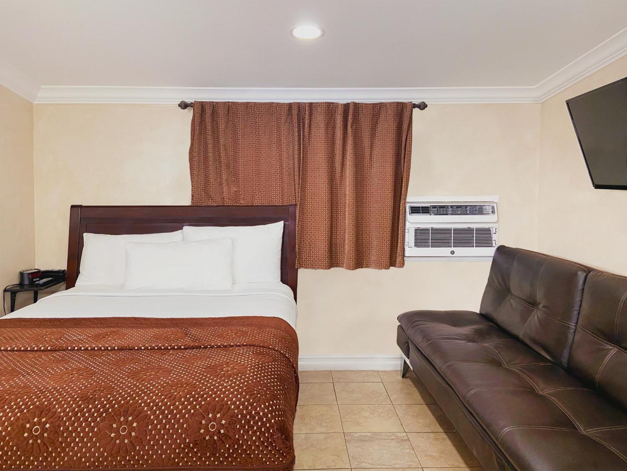 Nite Inn At Universal City - Walking Distance To Universal Studios Hollywood Лос-Анджелес Екстер'єр фото