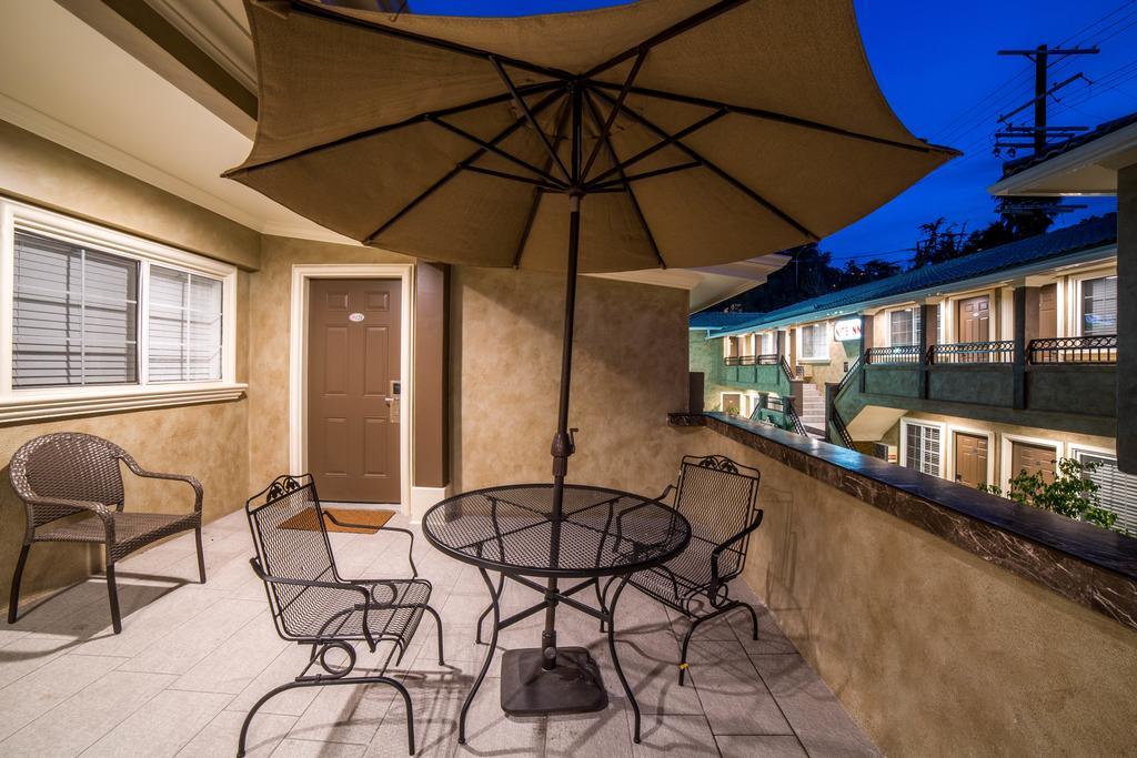 Nite Inn At Universal City - Walking Distance To Universal Studios Hollywood Лос-Анджелес Екстер'єр фото